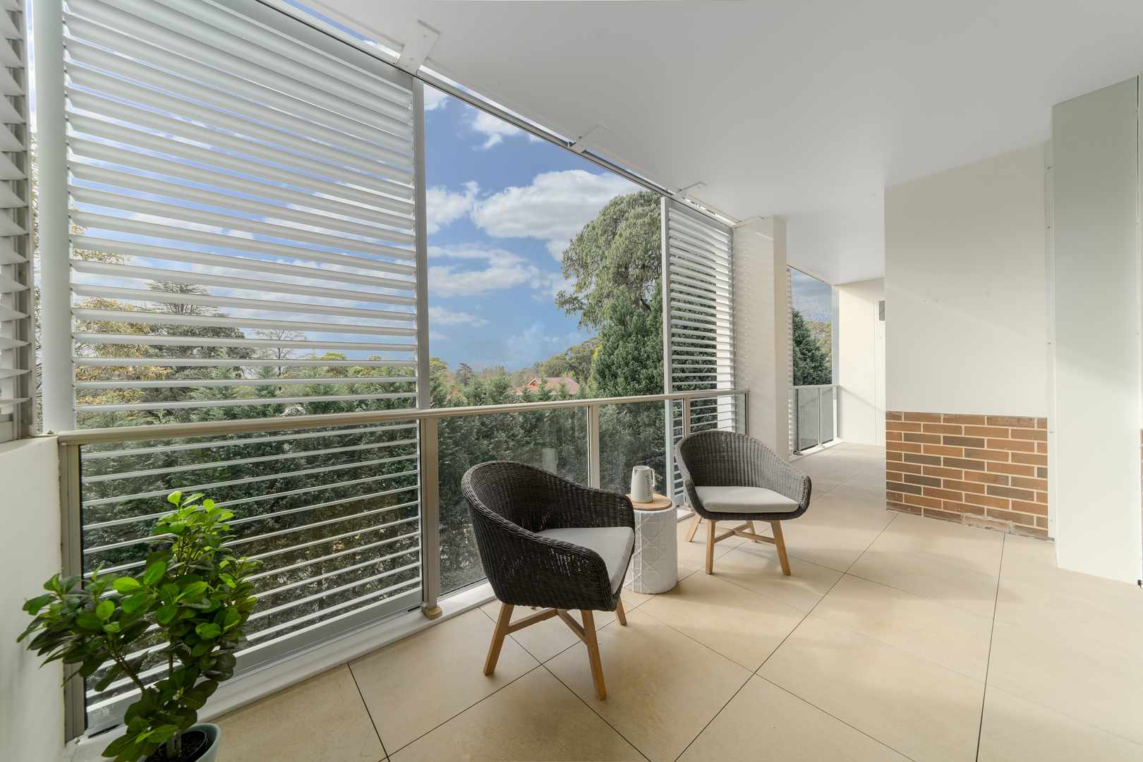 Elevated North-Facing 3 bedroom 2 Bathroom Apartment at The Woniora