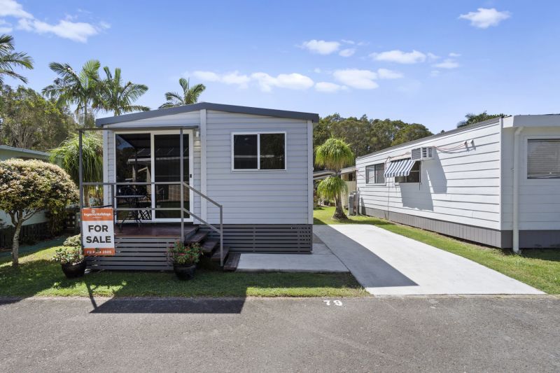 Modern Coastal Living – Low Maintenance, Move-In Ready