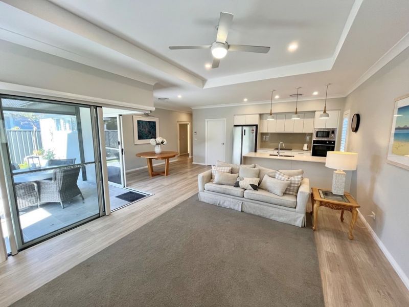 PRIME POSITION, PRIVATE GARDEN, NORTH OUTLOOK