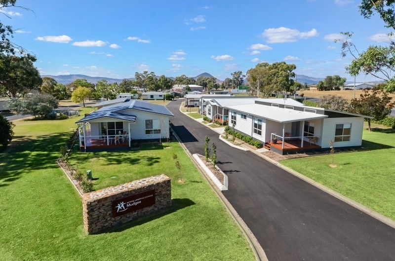 Brand New Home in Lifestyle Estate!