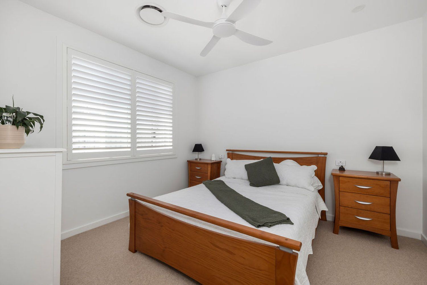 Enjoy Modern Elegance and Prime Corner Vantage