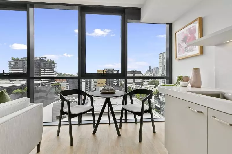 One-bedroom apartment in prime location