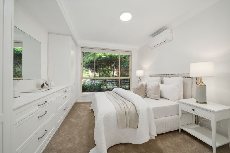 Private and lush garden apartment