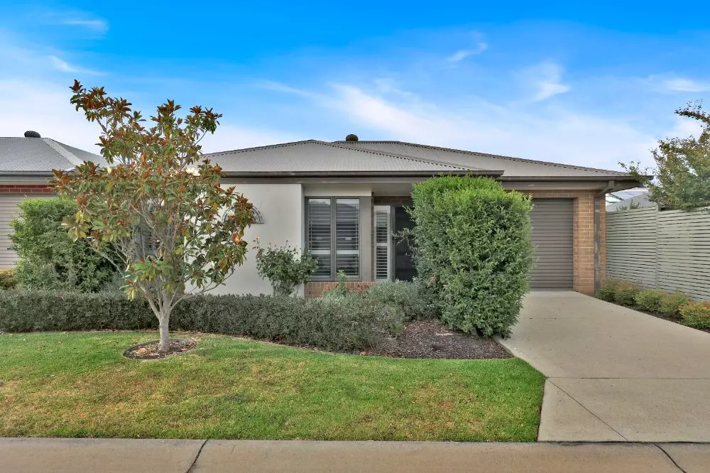 63/5 Harmony Chase, Clyde North