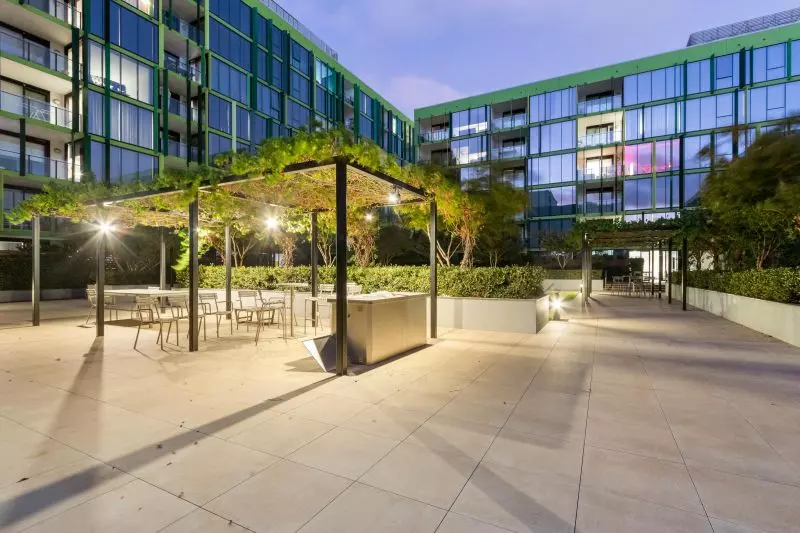 Great Outlook and Stylish Living!