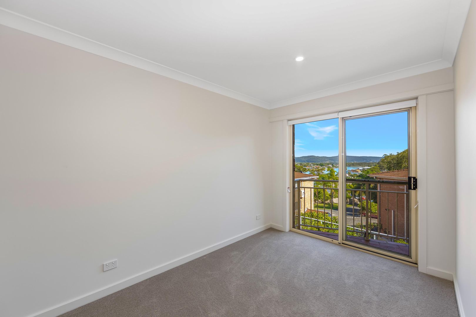 123/39 Empire Bay Drive, Daleys Point