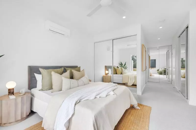 Stunning Villa with Seamless Indoor-Outdoor Living