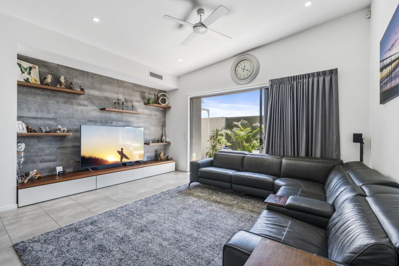 Site 002 - Established Silver Mist I