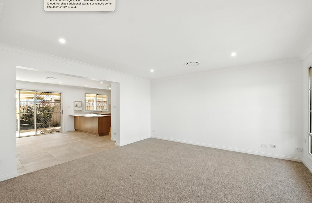 Griffith Retirement Estate.  3 Bedroom Double Garage Homestead.