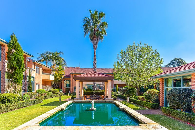 Well-appointed ground floor apartment offering space and style