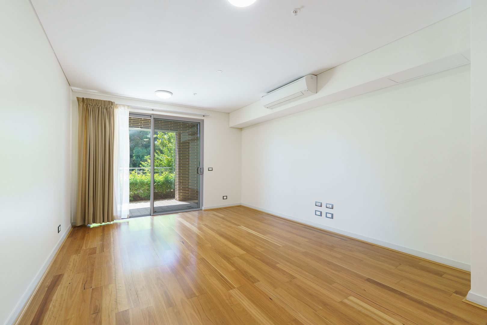 12/17 Segrave Street, Gwelup, WA 6018