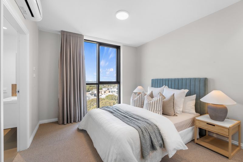 Superb Lifestyle Offering Stunning Bay Views