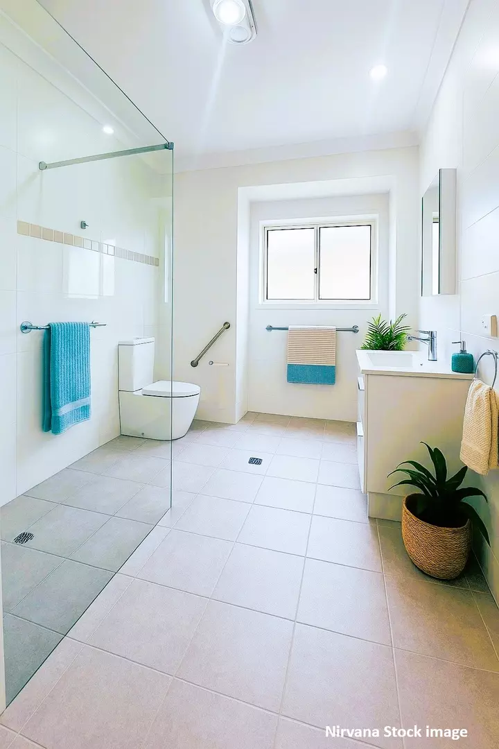 Spacious 3 Bedroom Home - Views over Nature Reserve