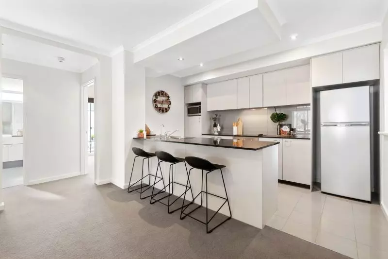 Contemporary Luxury Lifestyle!