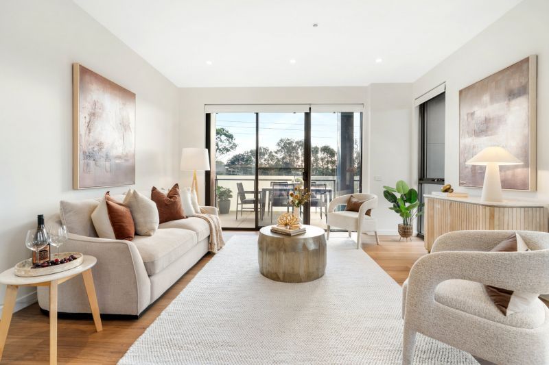 Effortless Retirement Living in a Modern 3-Bed Apartment