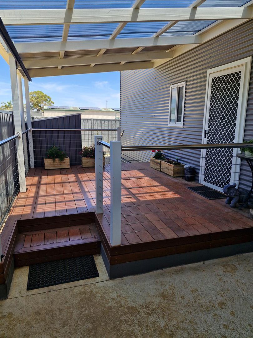 Ballarat Lifestyle Village - Near-New, Custom, One-Bedroom Home