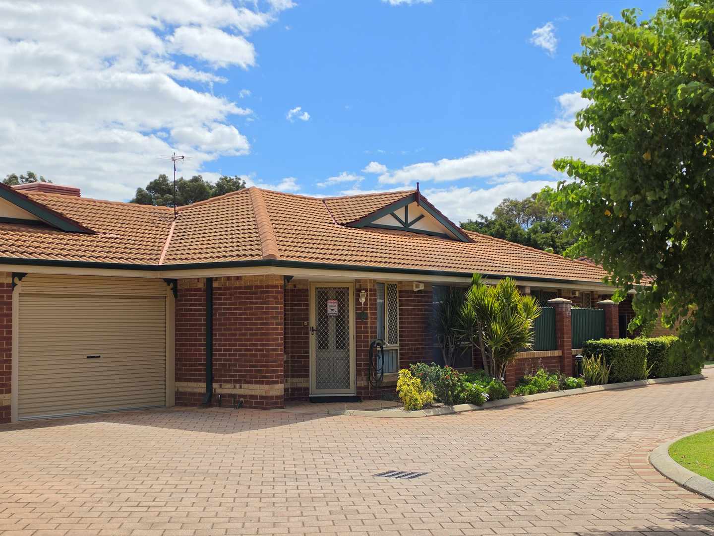 2/2 Keals Close - Perfect Cul-de-Sac location in Bentlley