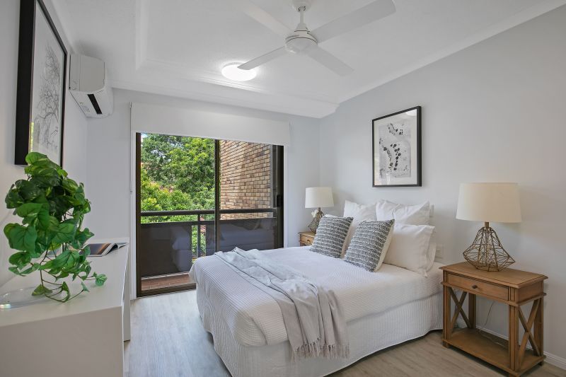 Large, modern one-bedroom apartment - available now
