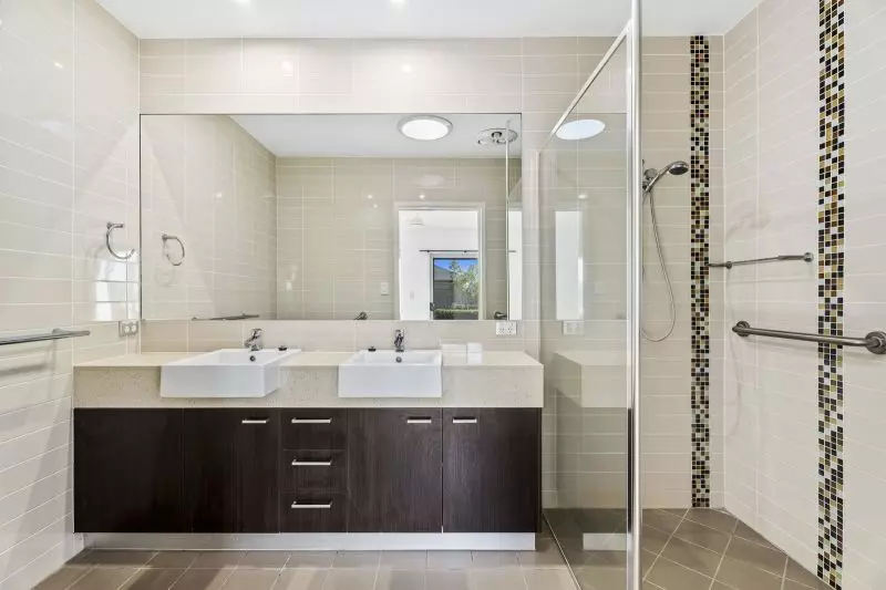 Site 77 - Established Flinders