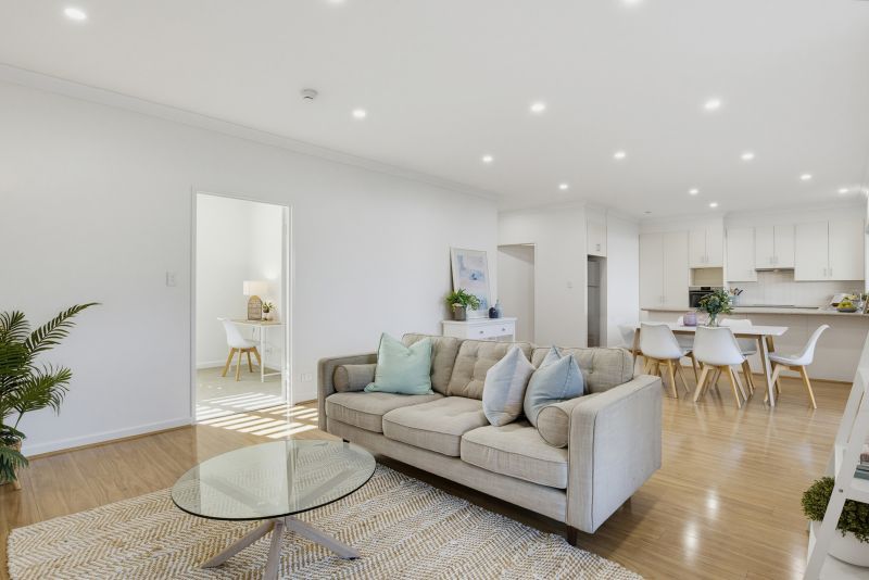 A Bright Home with a Beautiful Atrium