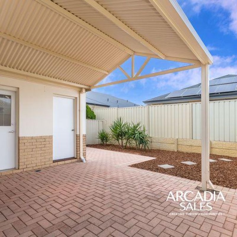 Newly Refurbished. Lovely Open Plan living