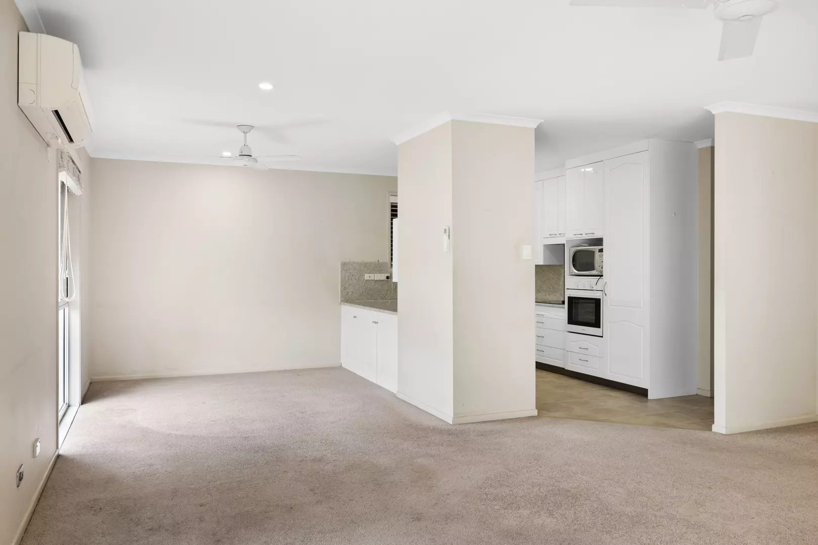 Home 100 3 bedroom Palm Lake Resort Carindale