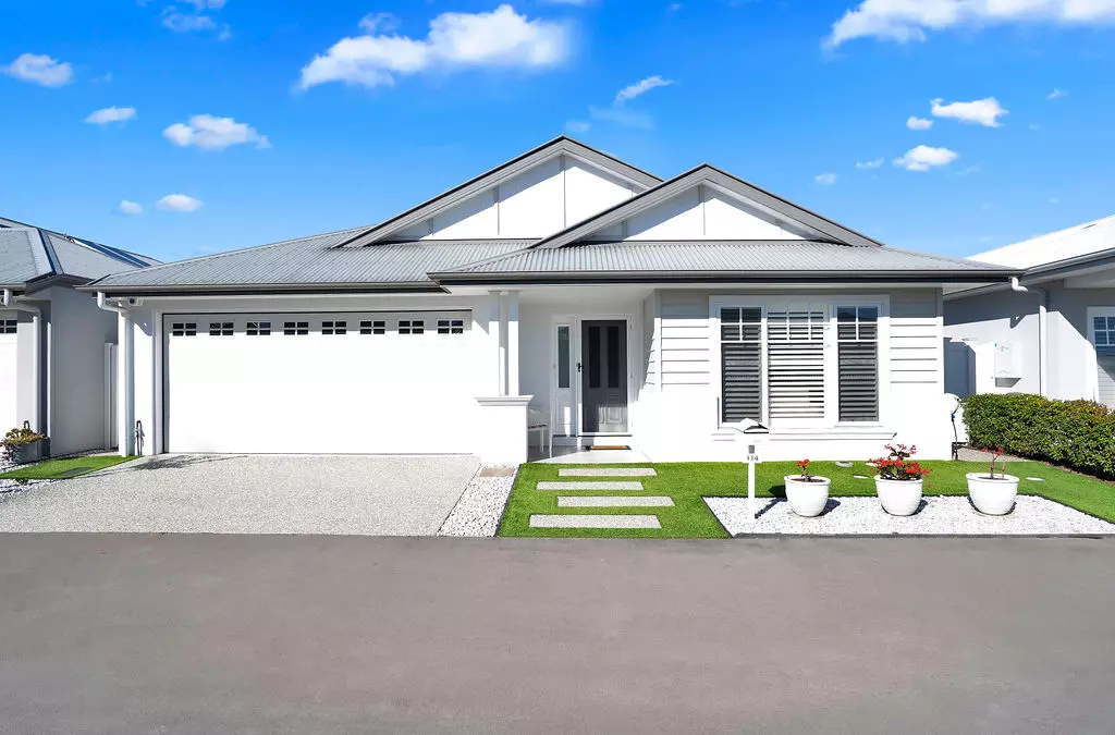 114 Holbrooke by Palm Lake Resort