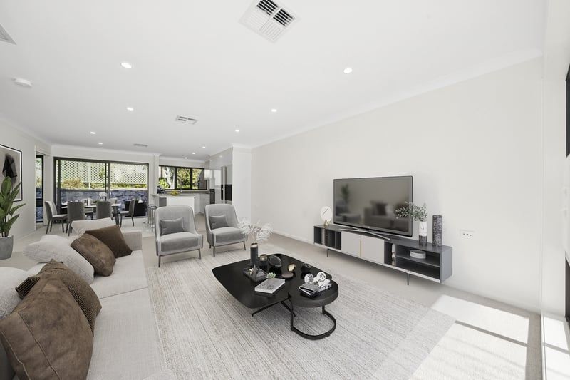 Relaxed Living in a Beautifully Updated Villa