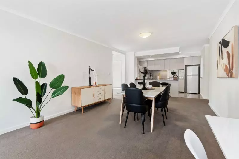 Contemporary Luxury Lifestyle!