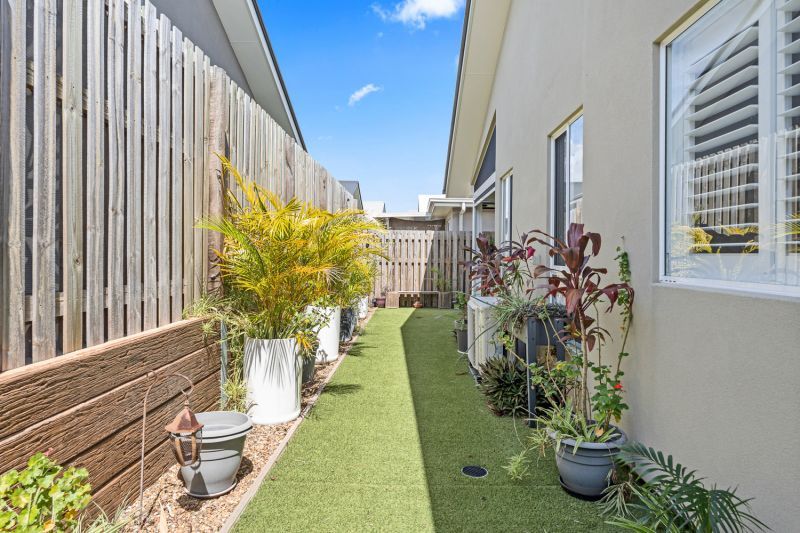 Simplicity and Style – Bright Modern Haven