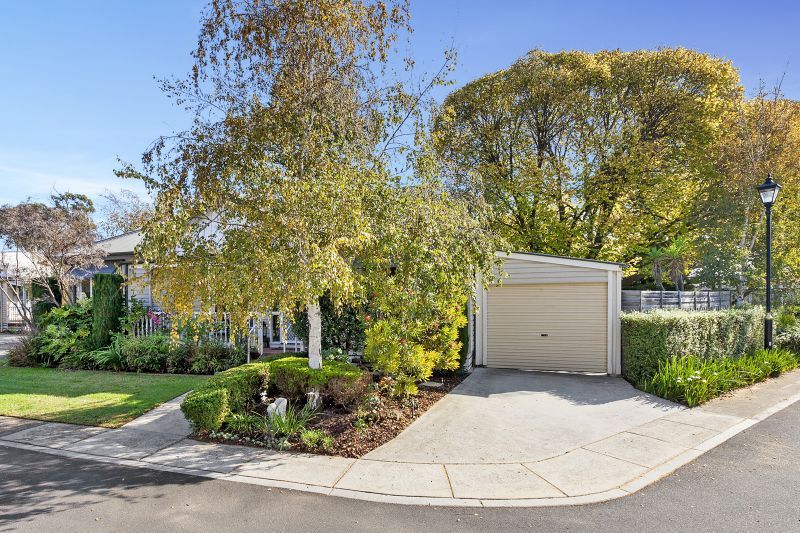 Unique Aspect - No Neighbours! 
Updated Home on Large Corner Block