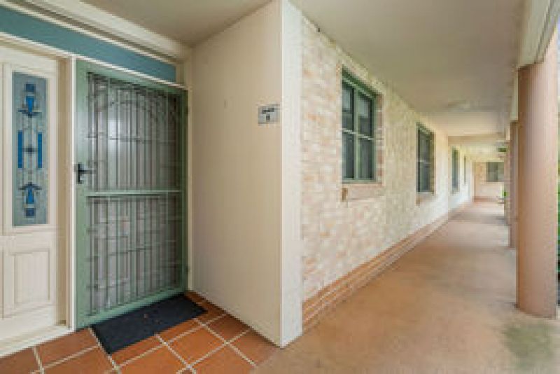 Garden setting North facing ground level unit