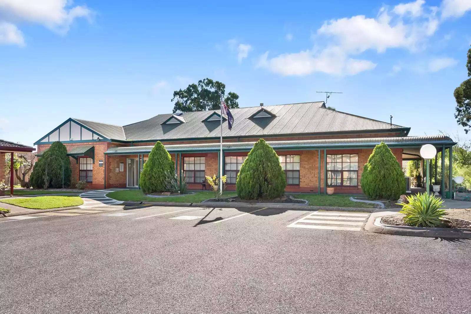 Resthaven Elizabeth Vale ‘Riverview’ Retirement Living offers one- and two- bedroom units just seven minutes from Elizabeth City Centre.