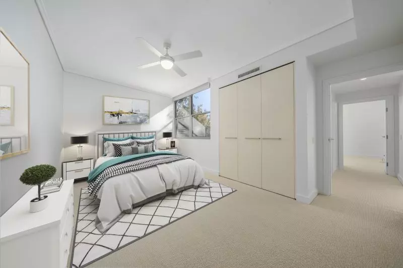 Elegant Apartment, Lush Surrounds