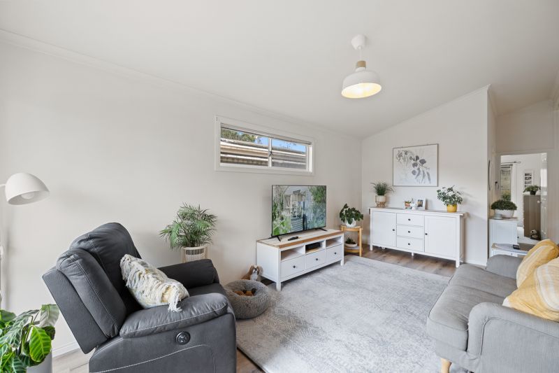 Peaceful Modern Living Awaits