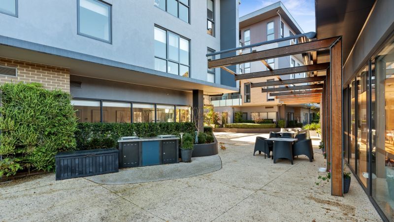 Apartment 40 Campbell Place - Retire in Style and Pets Welcome Too!