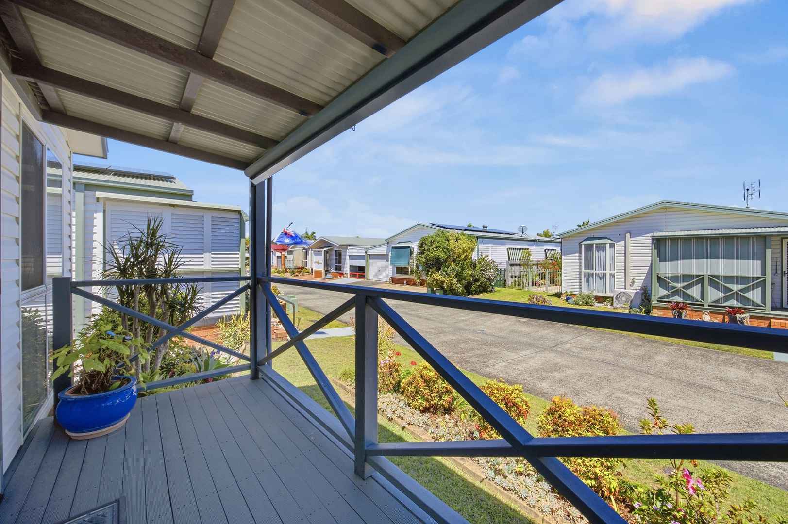 Palm Lake Resort - Banora Point, Over 50's Pet friendly Lifestyle Village