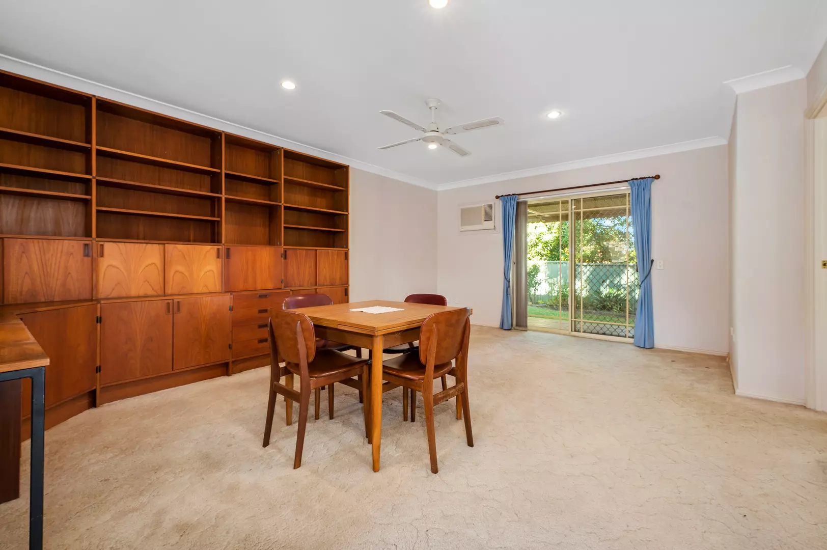 Ground floor Unit With Garage in Excellent Position