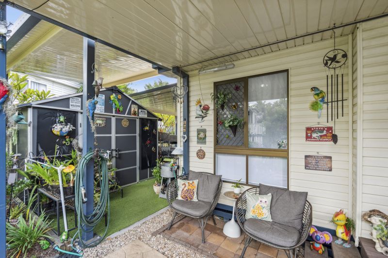 Charming Home with Vibrant Surrounds