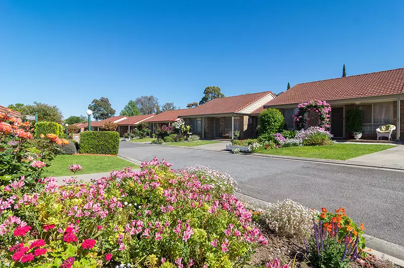 Spacious two bedroom unit in an ideal location 