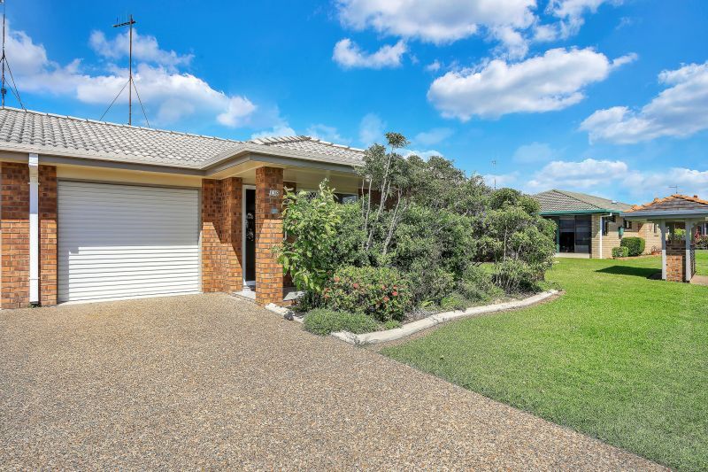 Garden views and coastal breeze!