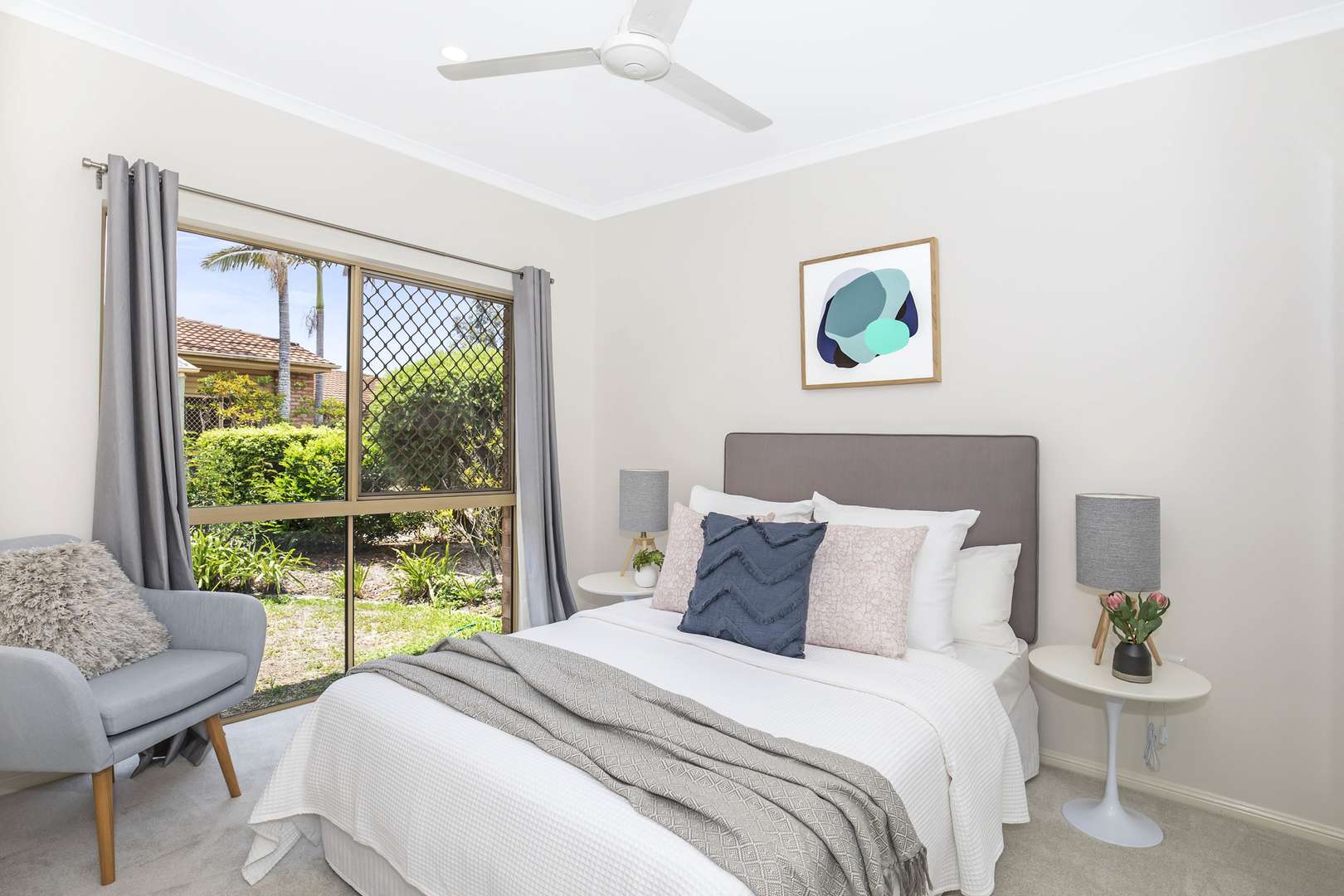 One bedroom apartment in a great location