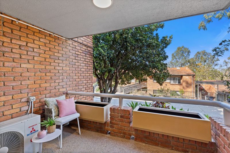 Comfortable, Easy-Care Retirement Living